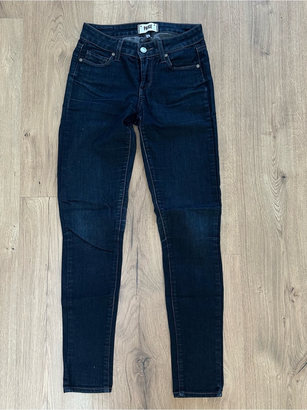 PAIGE - SKINNY JEANS - SIZE 26 - GREAT CONDITION